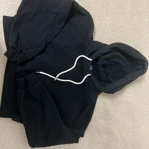 Women’s GAP cropped hoodie size small